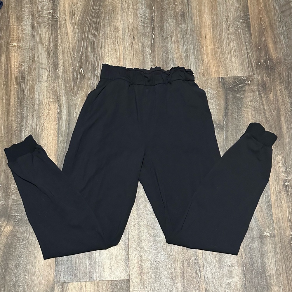 Lululemon Black Joggers, Sweatpants, Size 2